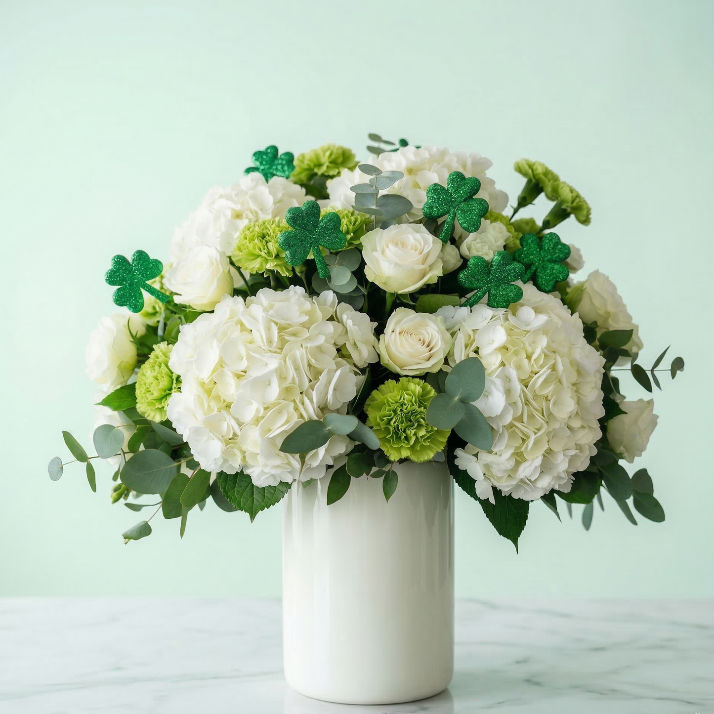 Lucky Charm - fresh floral arrangement delivery in Los Angeles by Pink Clover