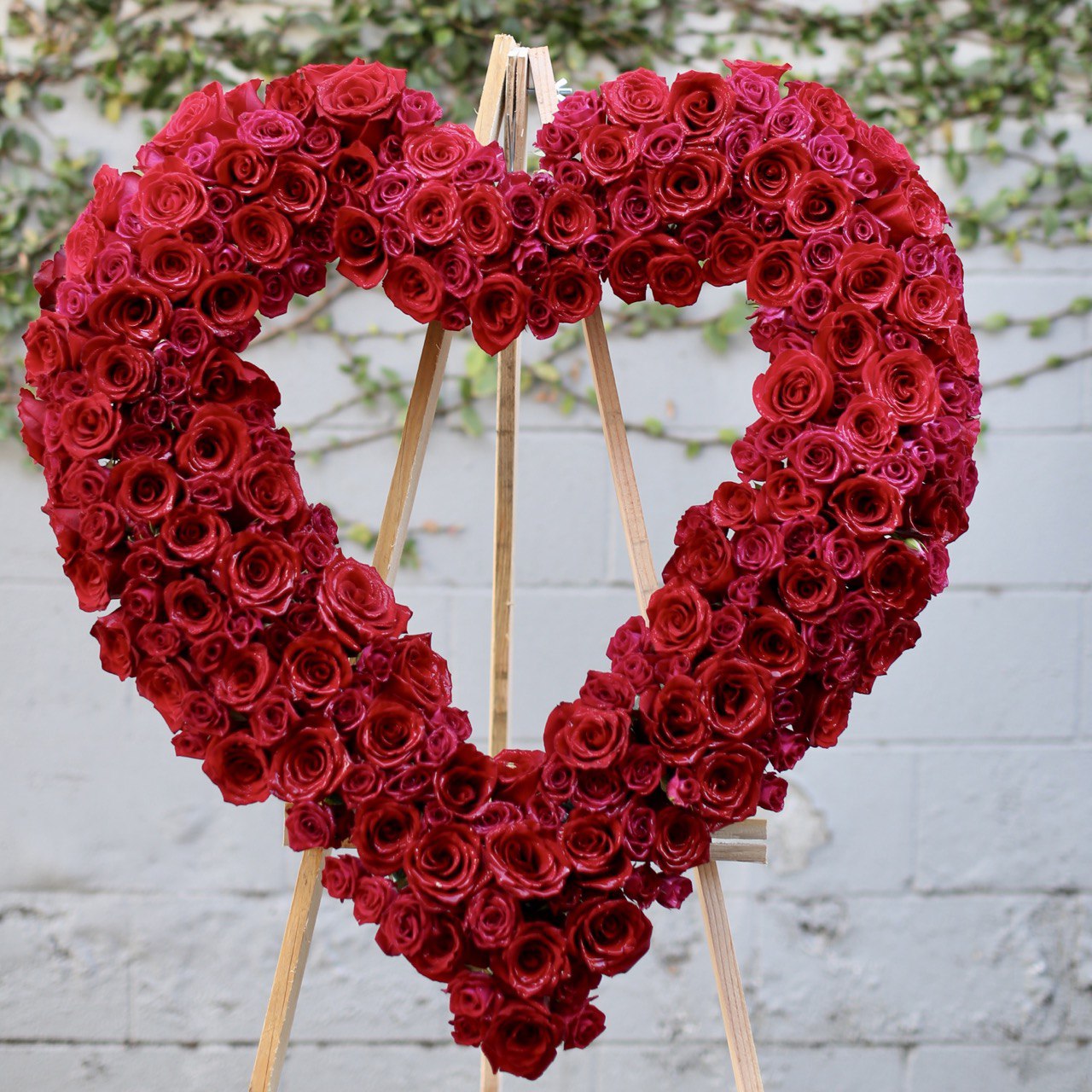 Heart stand Red - Ventura County