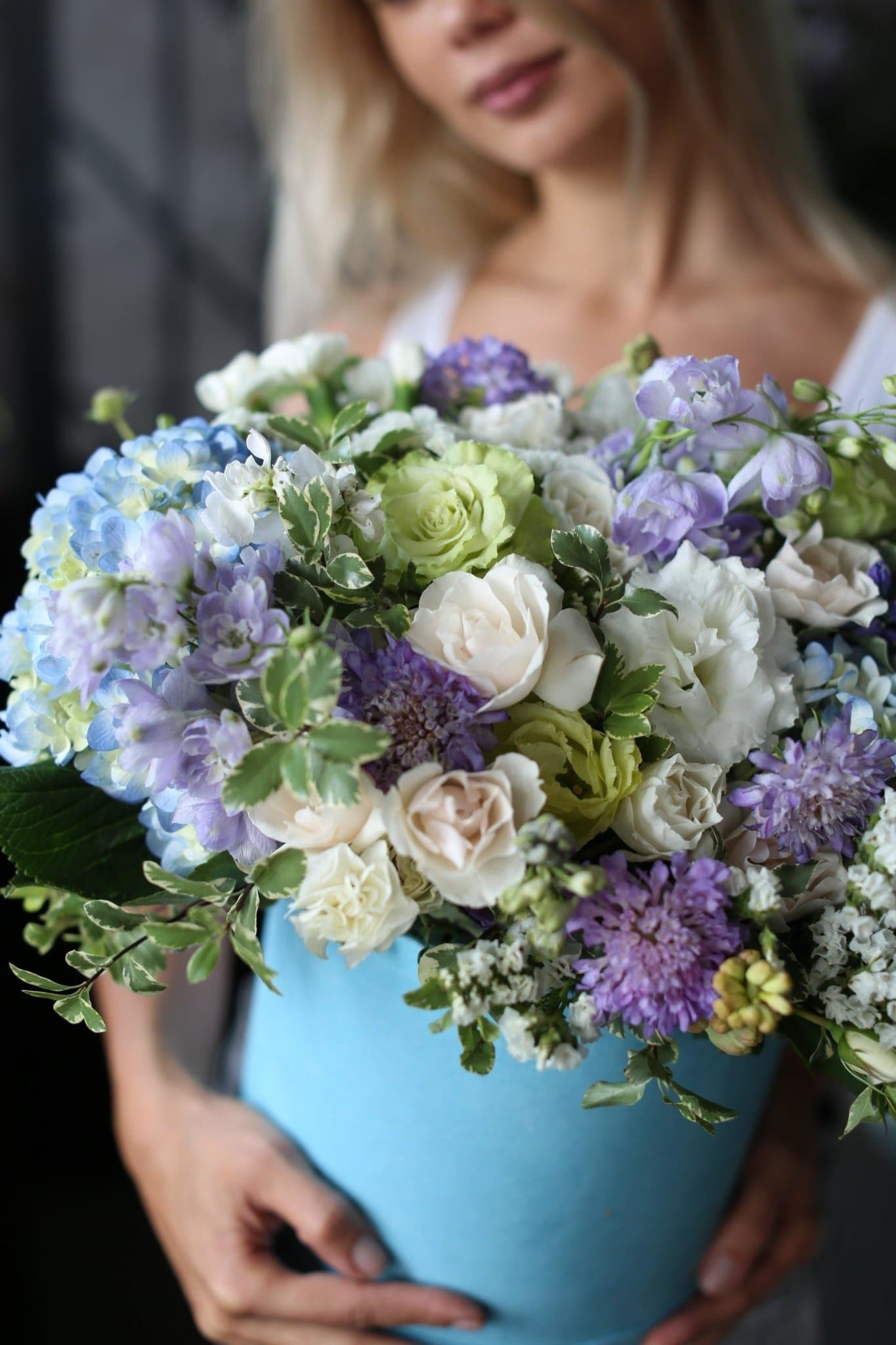 Lia side angle - white and blue flower box delivered in LA