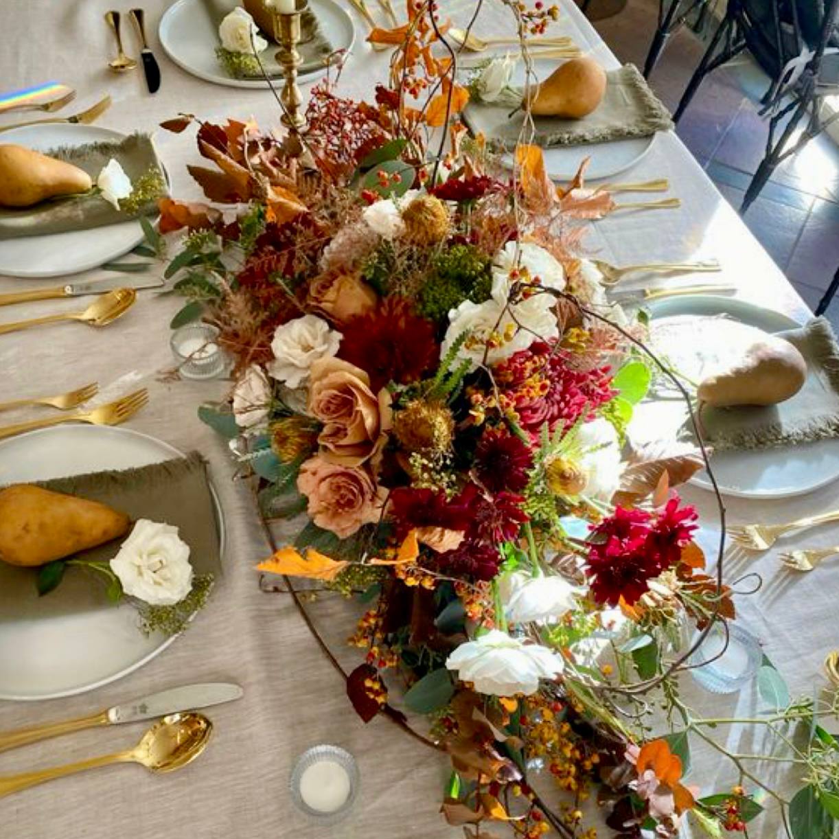 Thanksgiving Table Runner — Thanksgiving flower arrangement Los Angeles