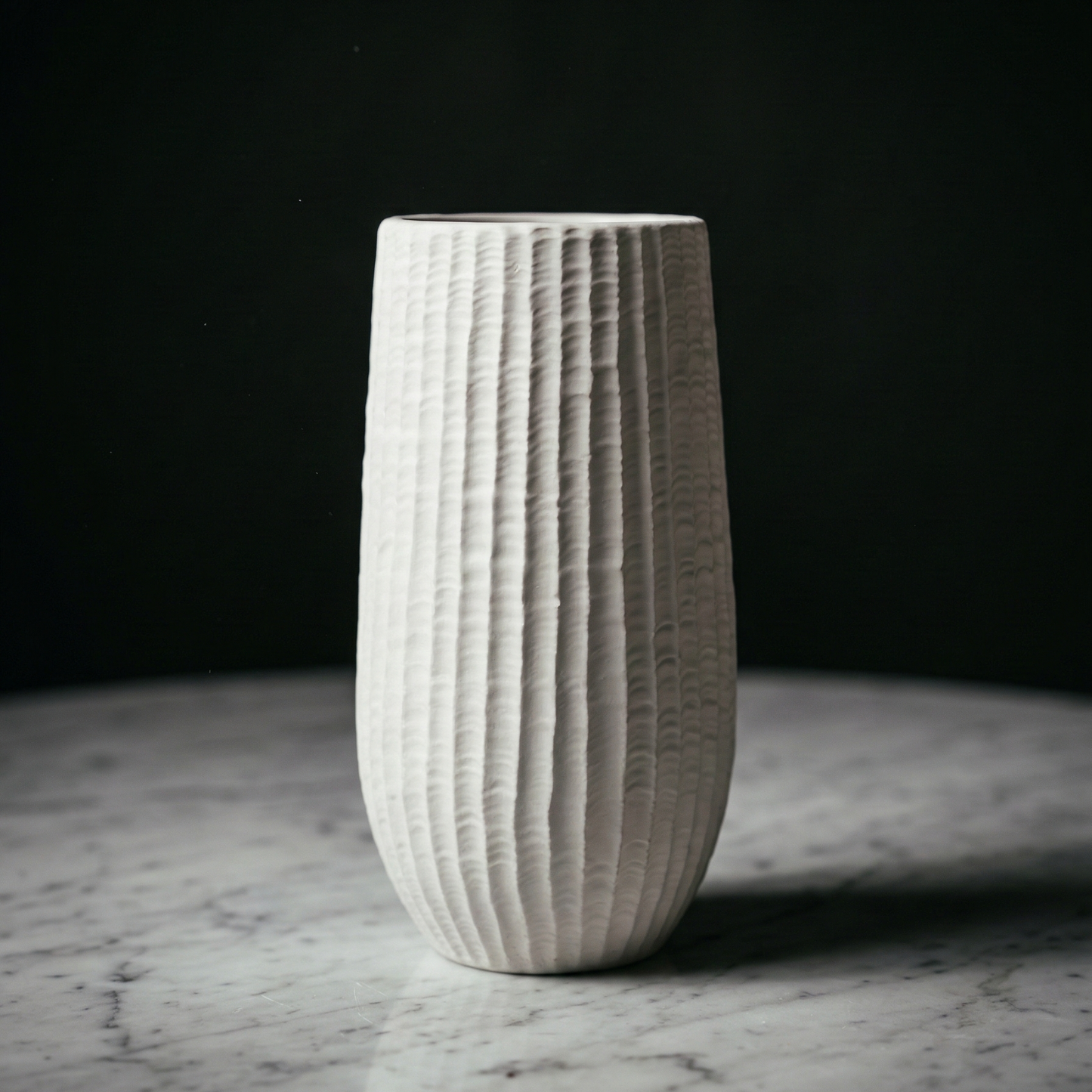Medium Ceramic Vase close-up detail - fresh vase arrangement from Pink Clover LA