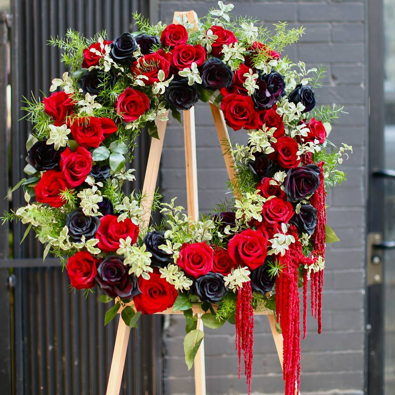 Luxury red roses black roses gift delivery Pearl City Honolulu