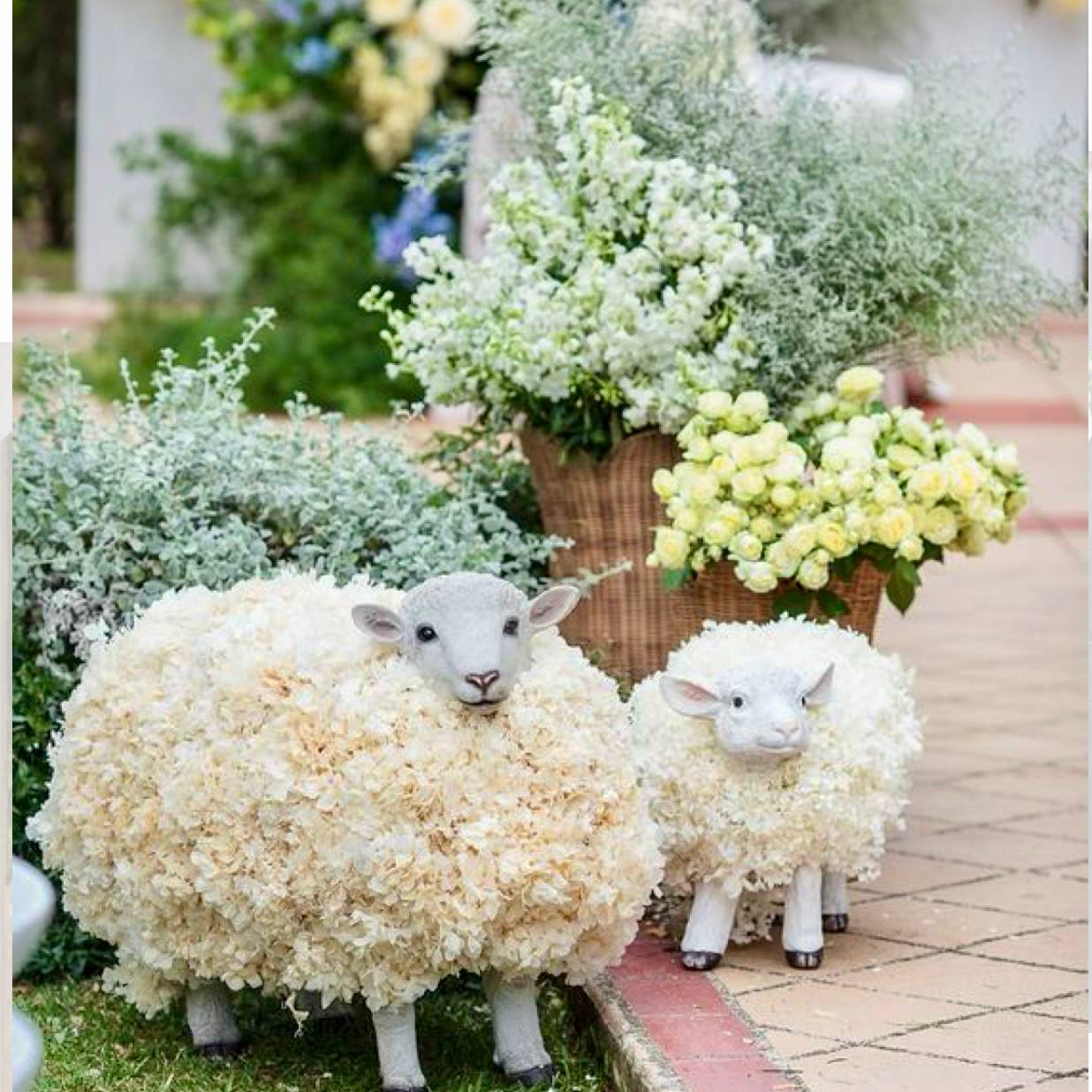 Flower Sheep Garden Duo — Baby Shower Décor