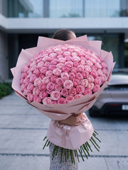 100 pink roses bouquet - luxury flower delivery Los Angeles - Pink Clover