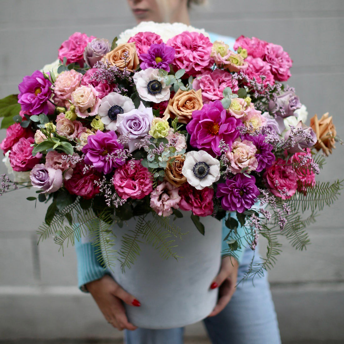 Enchanting roses spray roses same-day delivery Honolulu