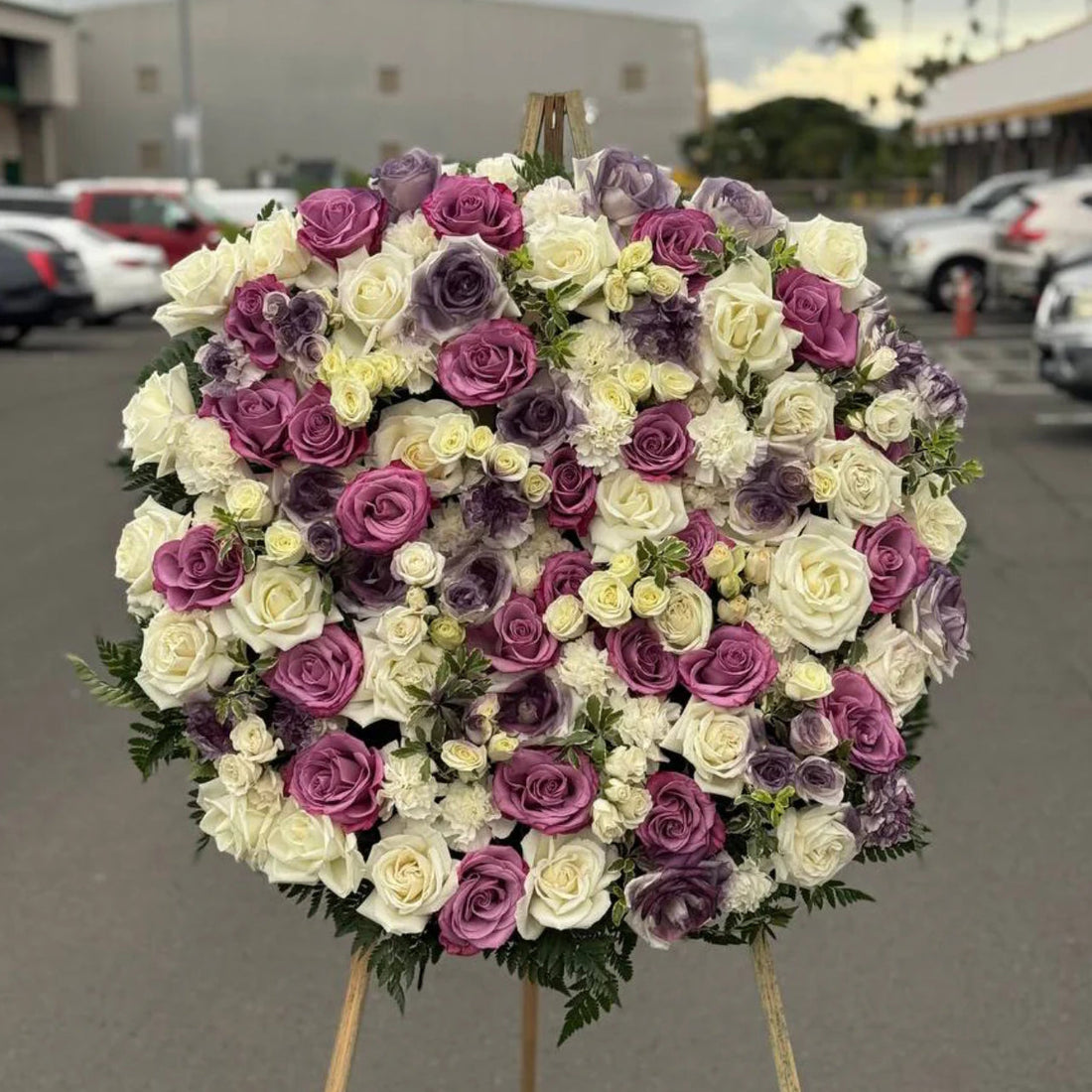 Circle Spray – Eternal Harmony fresh seasonal flowers same-day delivery Honolulu