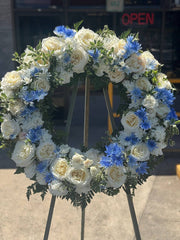 Circle Spray - Tranquil Reflections fresh seasonal flowers same-day delivery Honolulu
