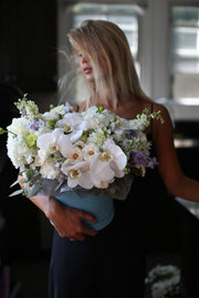 Luxury hydrangeas chrysanthemums gift delivery Waikiki Honolulu