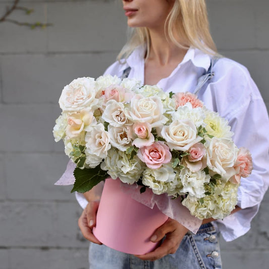 Miss Dior roses spray roses same-day delivery Los Angeles