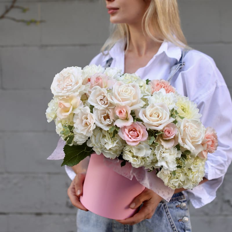 Miss Dior roses spray roses same-day delivery San Francisco