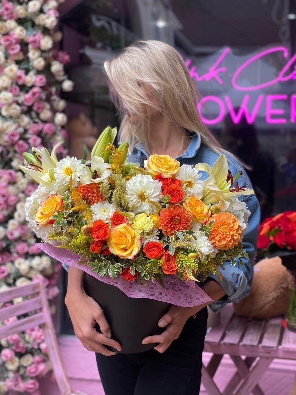 Amelita lilies roses same-day delivery Honolulu