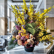 Cedar Court — hotel and restaurant flower arrangement in Los Angeles