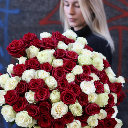 100 Roses - Los Angeles Florist - Pink Clover