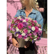 Luxury garden roses carnations gift delivery Oakland San Francisco