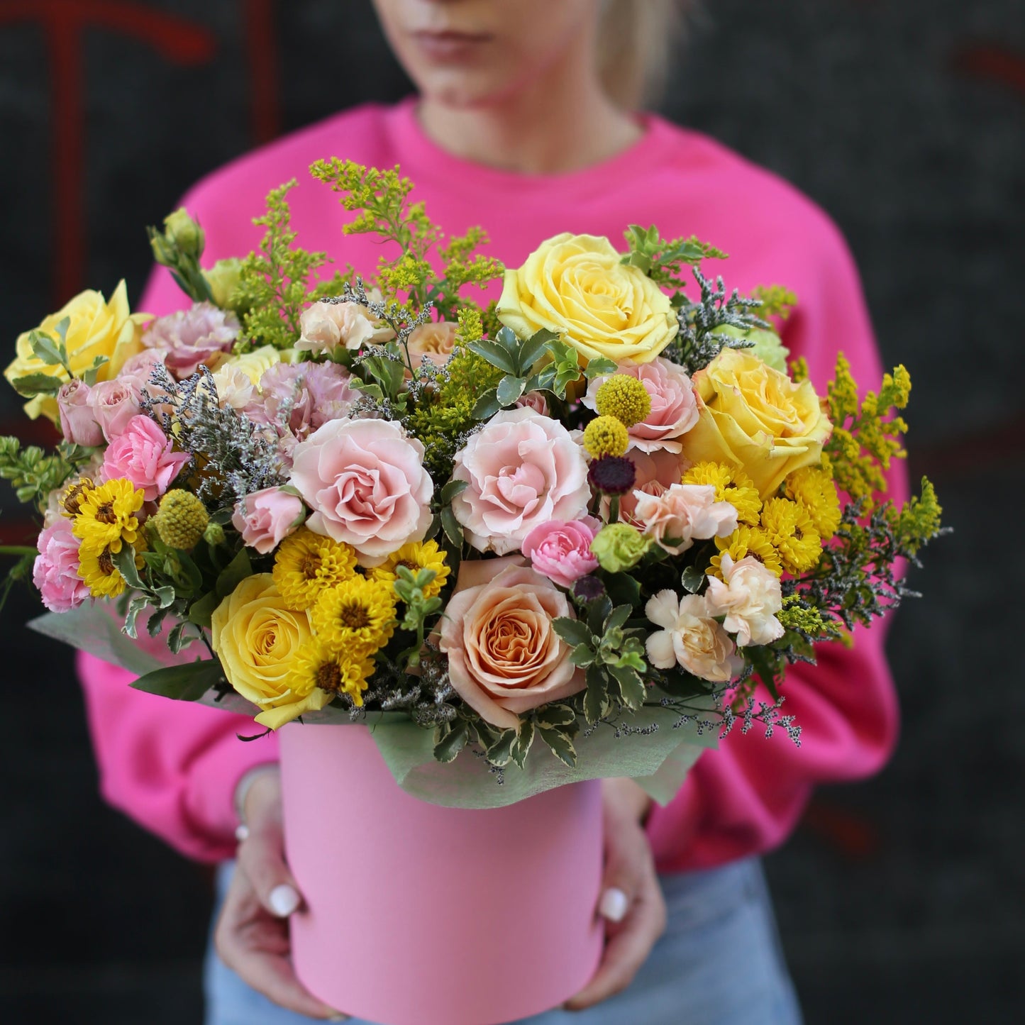 Marta roses carnations same-day delivery San Francisco