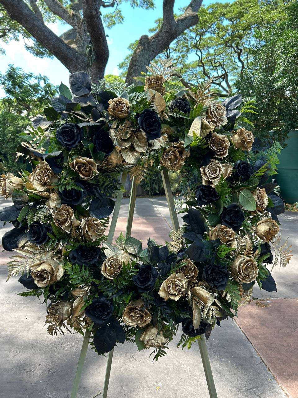 Memorial Wreath – Golden Legacy - Honolulu - Ventura County