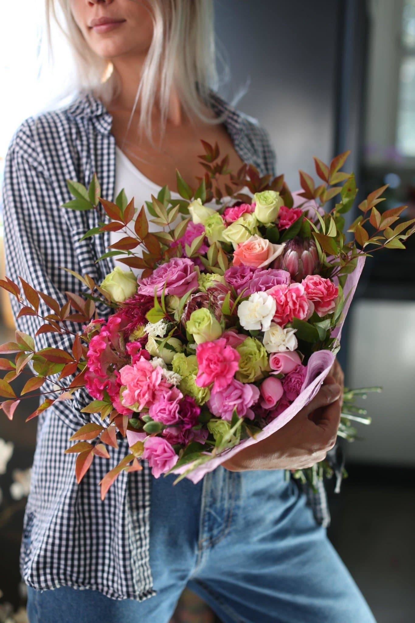 Aminah - premium pink bouquet same-day delivery Los Angeles