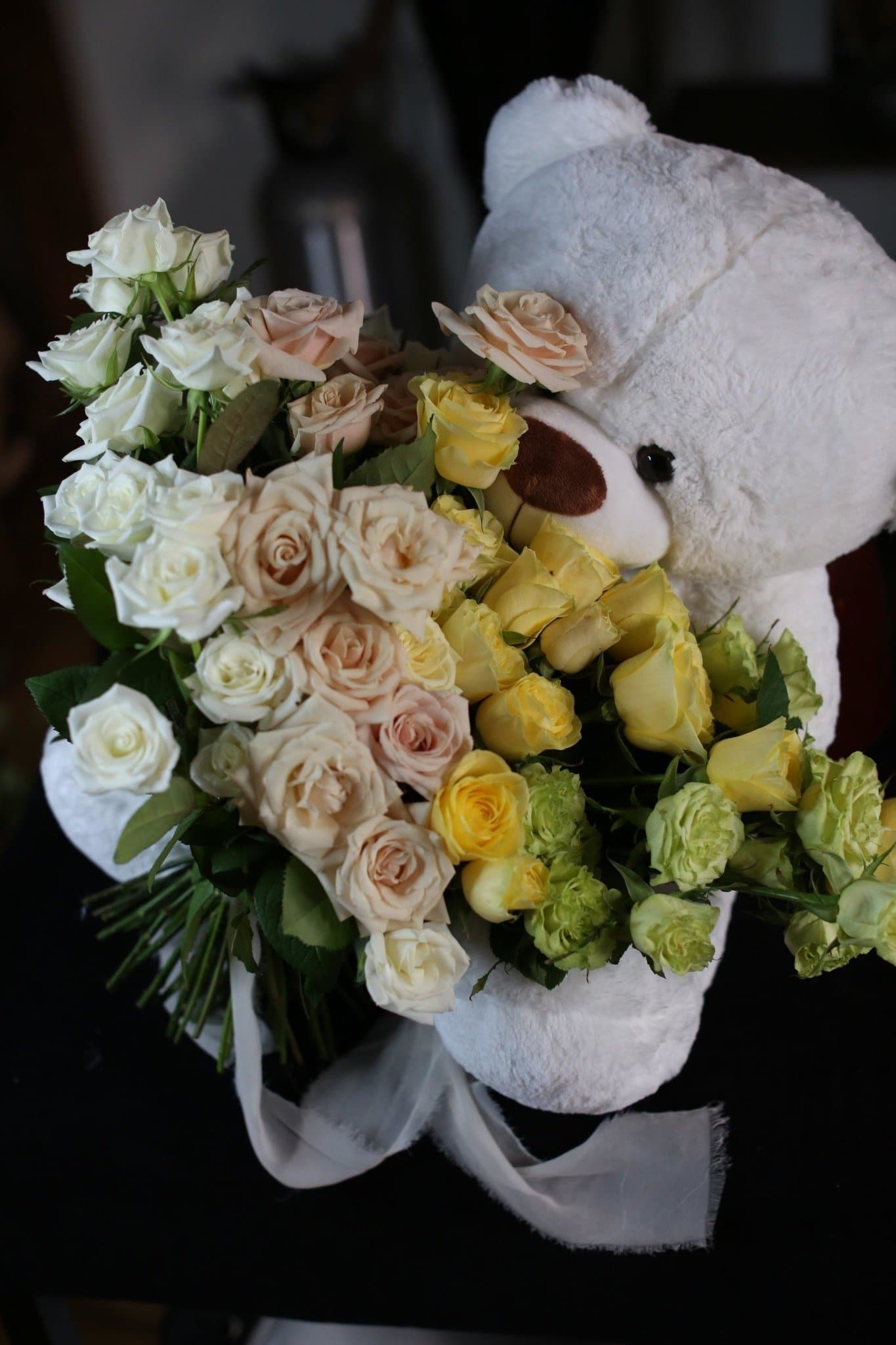 Olivia - Los Angeles Florist - Pink Clover