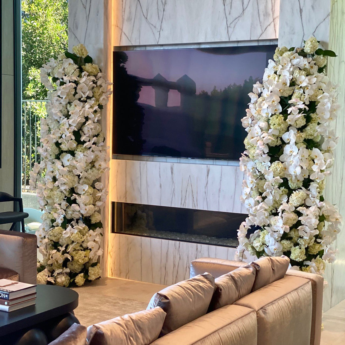 White Columns bouquet same-day delivery Honolulu