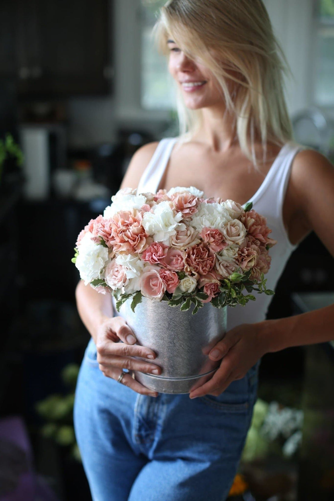 Marie - premium fresh bouquet same-day delivery Los Angeles