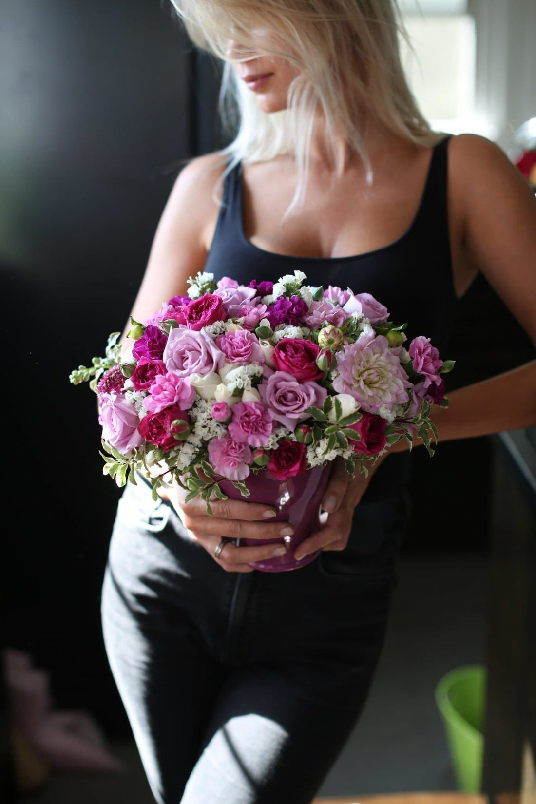 Anastasia roses carnations same-day delivery Honolulu