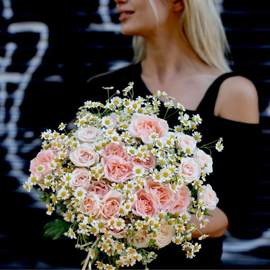 Andrea garden roses chamomile same-day delivery Honolulu