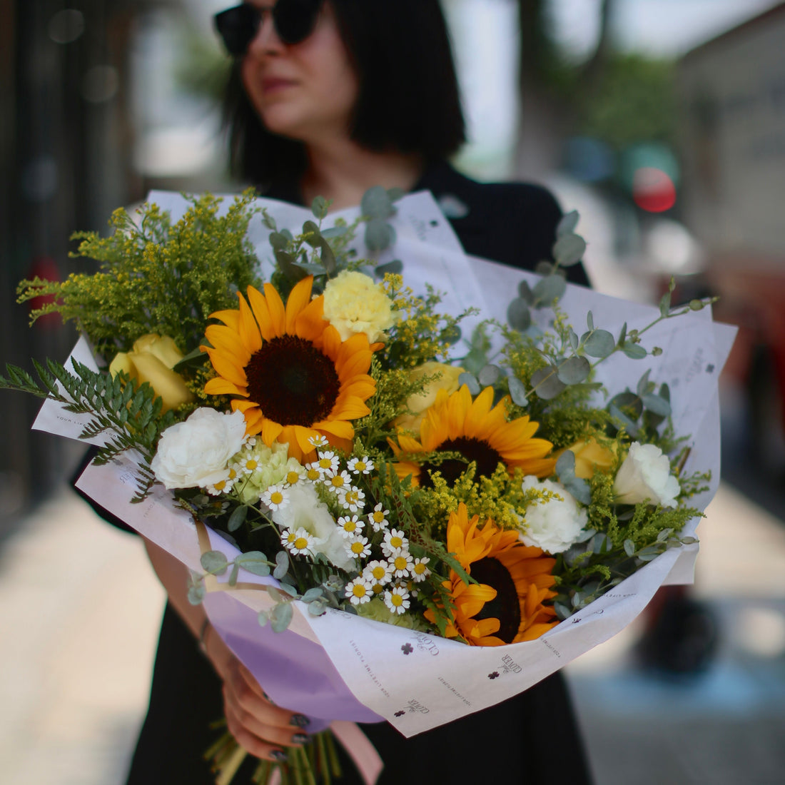 Tamara chrysanthemums sunflowers same-day delivery Honolulu