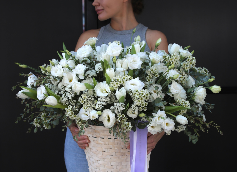 Pink Clover luxury flower arrangement, Ventura flower delivery