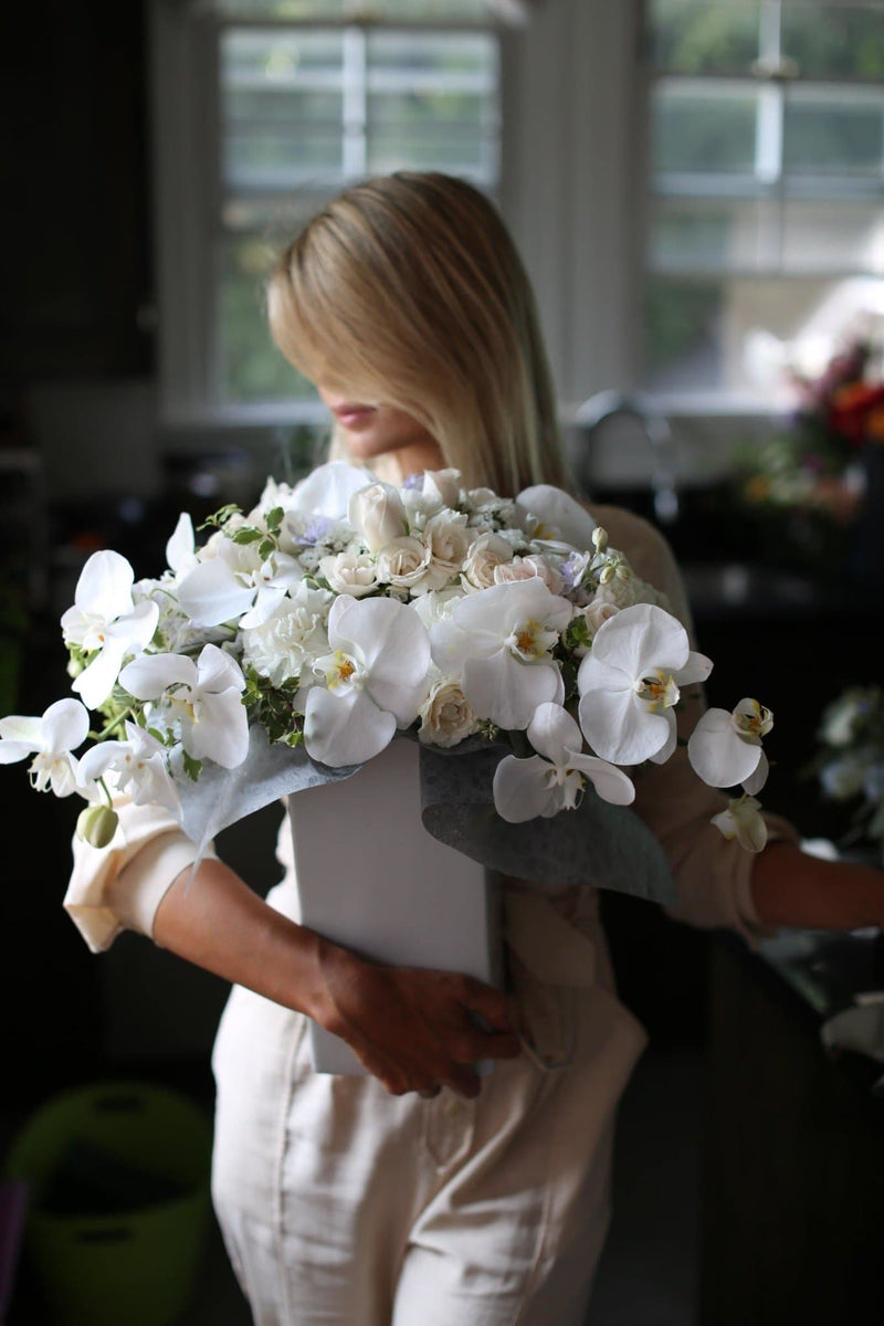 Nella - premium fresh floral arrangement same-day delivery Los Angeles
