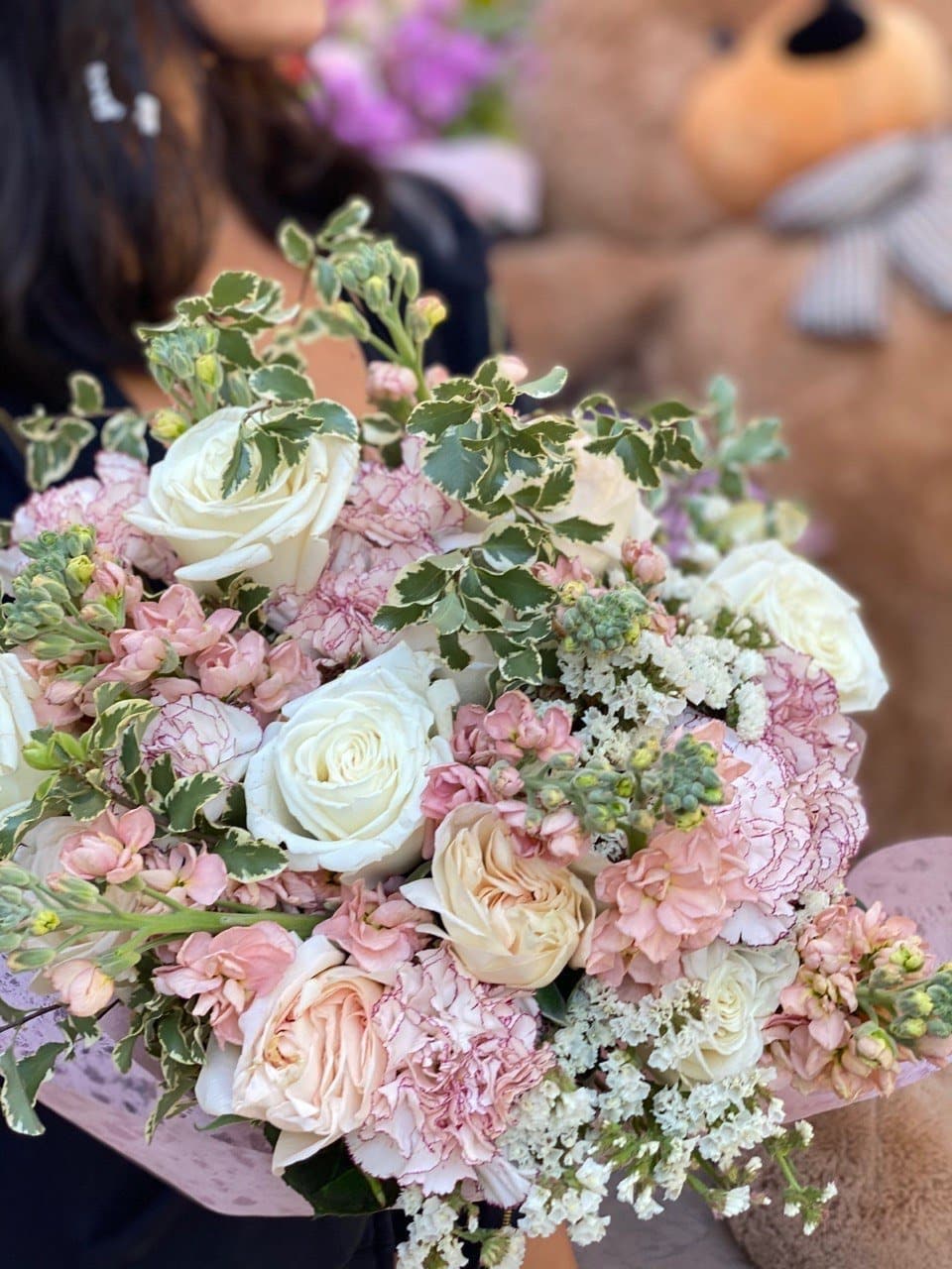Liyah side angle - fresh bouquet delivered in LA